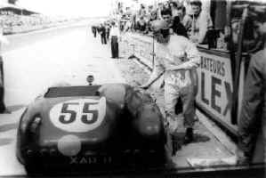 Cliff Allison takes over for the last stint.