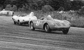 Joe chases Ed Rahal's D-type